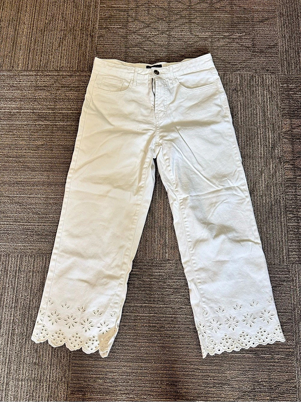 Free Assembly Eyelet Cropped Pants in cream Like New